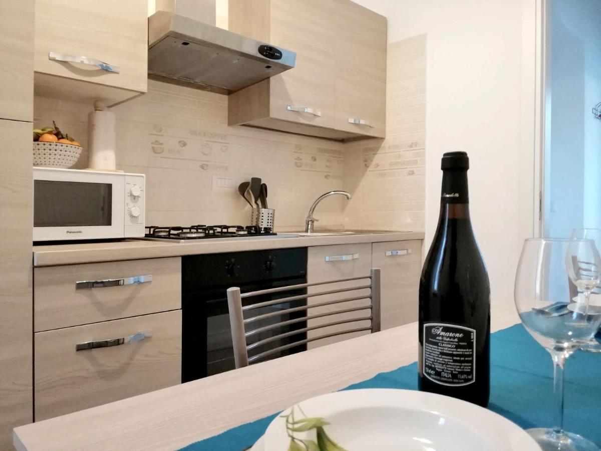 Appartamento Aida - Near The Center With Private Parking E Ac Como Exterior foto