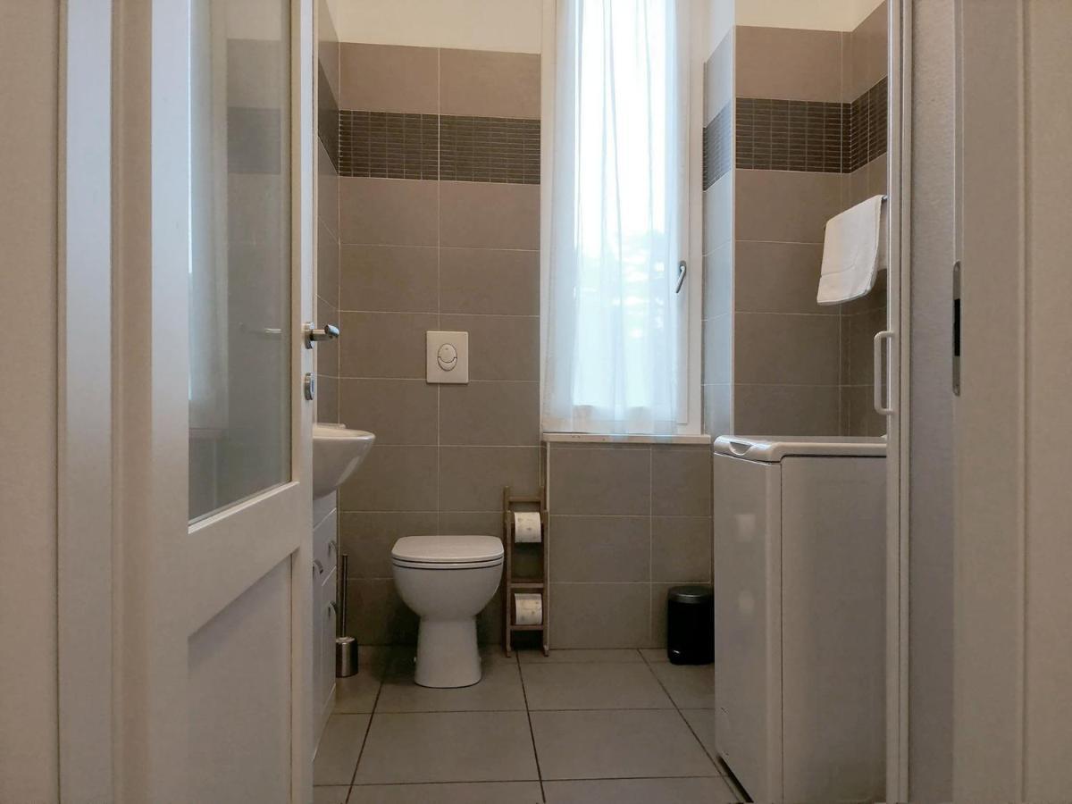 Appartamento Aida - Near The Center With Private Parking E Ac Como Exterior foto