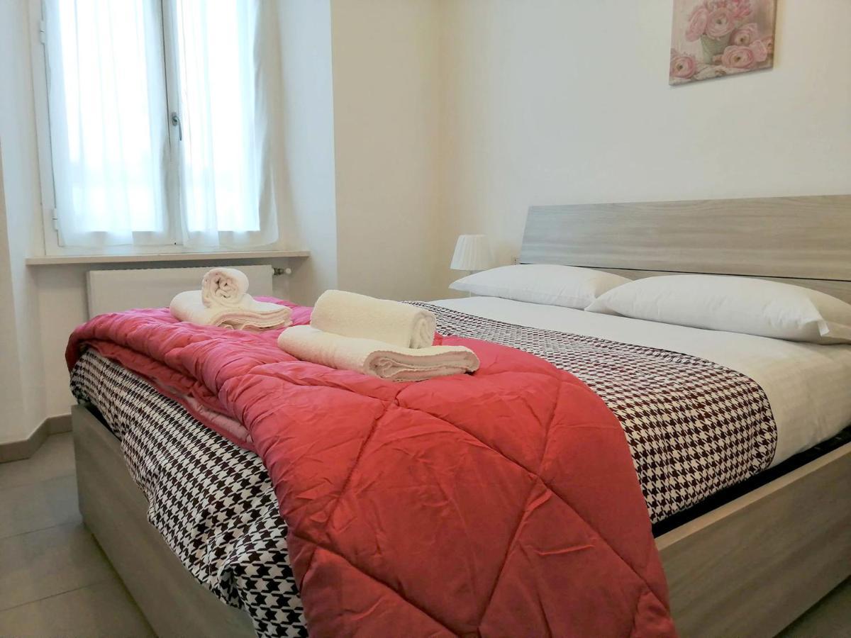 Appartamento Aida - Near The Center With Private Parking E Ac Como Exterior foto