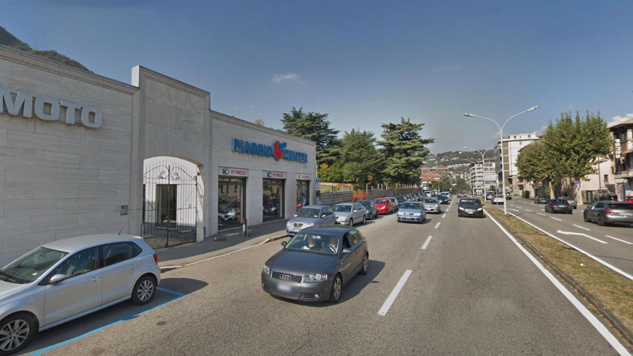 Appartamento Aida - Near The Center With Private Parking E Ac Como Exterior foto
